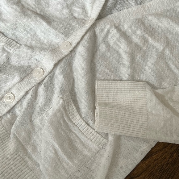 Banana Republic Button Down Cardigan Size XS - Picture 4 of 4